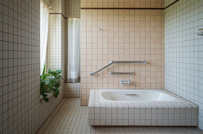  10 Creative Bathroom Tub Tile Ideas to Transform Your Space